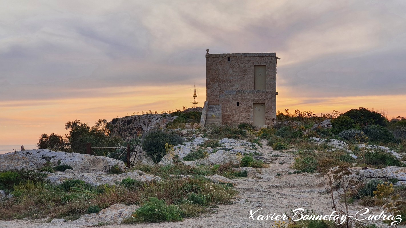 Dingli Cliffs - Sunset
Mots-clés: Dingli geo:lat=35.85183521 geo:lon=14.38564047 geotagged Malte MLT Tal-Veċċa Malta Southern Region Dingli Cliffs sunset paysage Lumiere