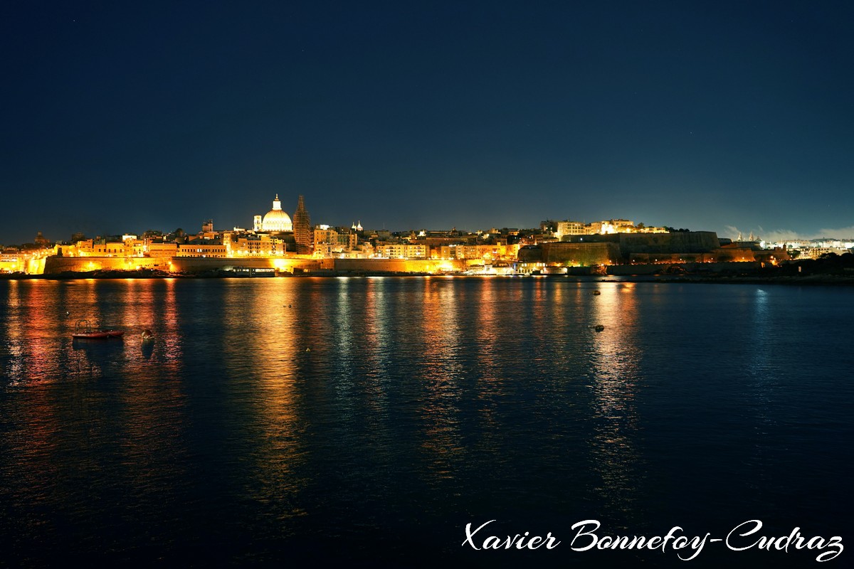 Sliema by Night - View on Valletta
Mots-clés: geo:lat=35.90702094 geo:lon=14.50795524 geotagged Malte MLT Sliema Tas-Sliema Malta Central Region patrimoine unesco Nuit Tigne La Valette Sanctuary Basilica of Our Lady of Mount Carmel Blue Hour Marsamxett Harbour