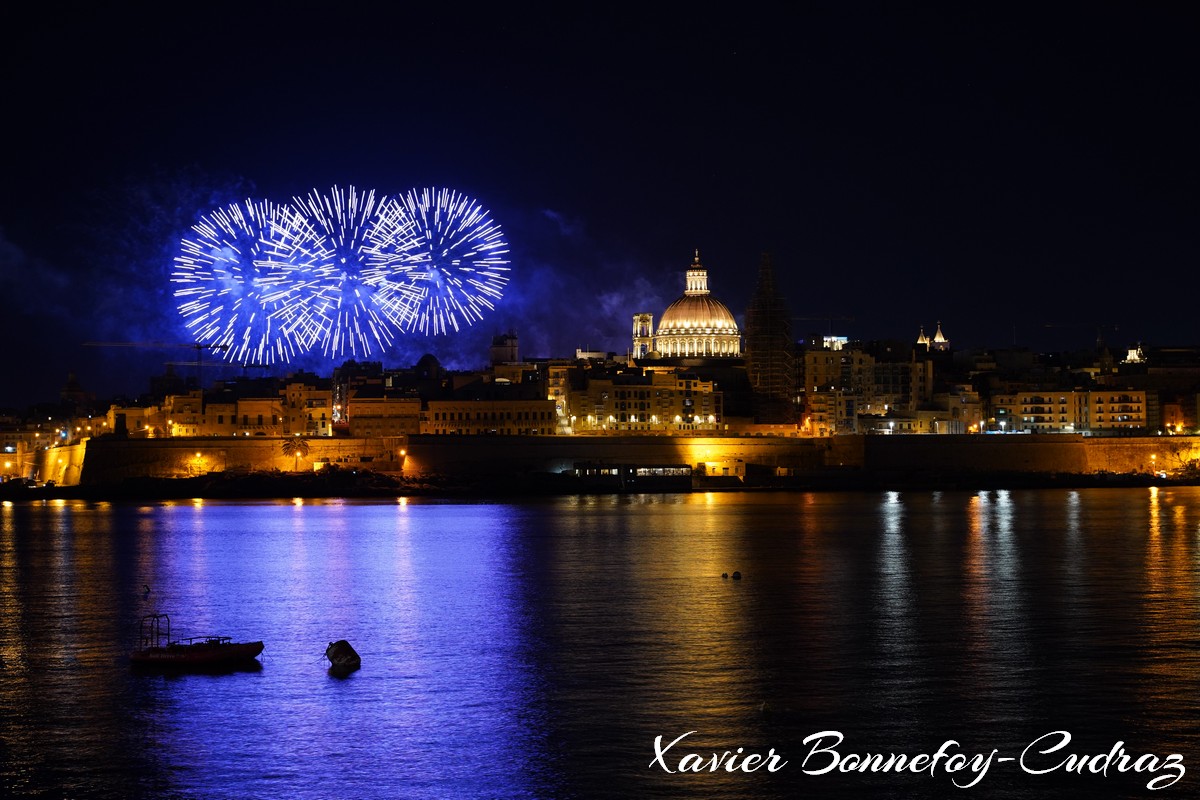 Sliema - Fireworks over Valletta
Mots-clés: geo:lat=35.90702094 geo:lon=14.50795524 geotagged Malte MLT Sliema Tas-Sliema Malta Central Region Feux d'artifice Mer patrimoine unesco Nuit Sanctuary Basilica of Our Lady of Mount Carmel Tigne La Valette Marsamxett Harbour