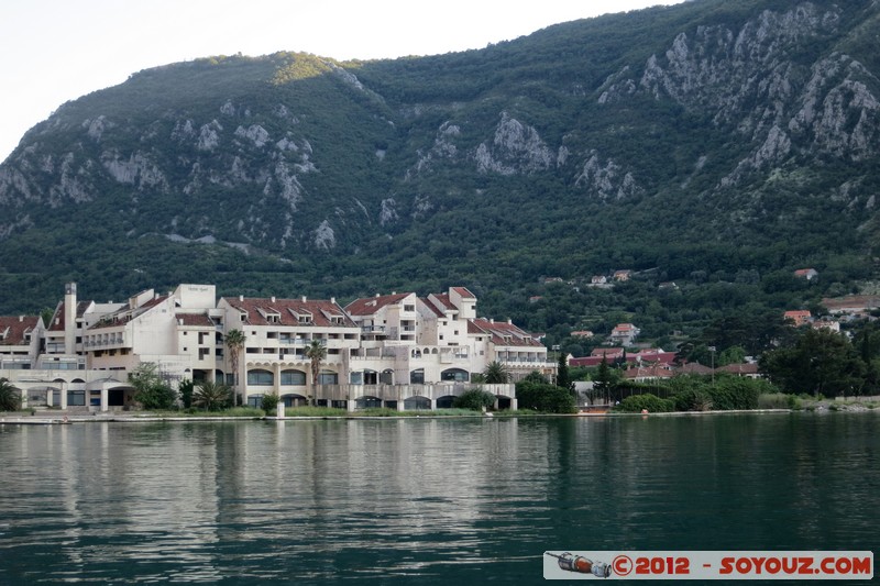 Kotor - Fjord Hotel
Mots-clés: geo:lat=42.42452300 geo:lon=18.76892700 geotagged Kotor MNE MontÃ©nÃ©gro OpÅ¡tina Kotor Montenegro patrimoine unesco Ruines