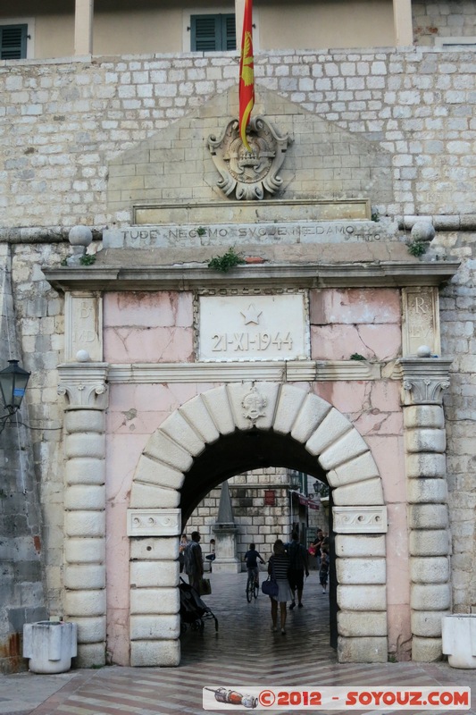 Kotor Fortress - The Sea Gate
Mots-clés: geo:lat=42.42468963 geo:lon=18.76961226 geotagged Kotor MNE MontÃ©nÃ©gro OpÅ¡tina Kotor Montenegro patrimoine unesco