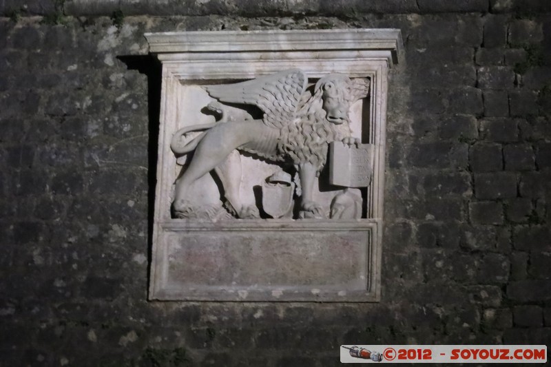 Kotor fortress by night - Ramparts
Mots-clés: geo:lat=42.42460525 geo:lon=18.76955072 geotagged Kotor MNE MontÃ©nÃ©gro OpÅ¡tina Kotor Montenegro patrimoine unesco Nuit Bas relief