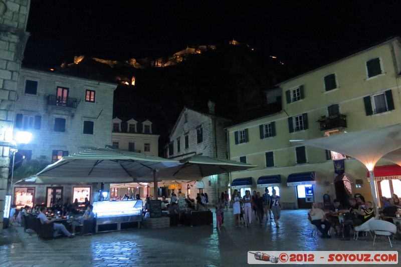 Kotor fortress by night - Trg od oruzja
Mots-clés: geo:lat=42.42477833 geo:lon=18.77000167 geotagged Kotor MNE MontÃ©nÃ©gro OpÅ¡tina Kotor Montenegro patrimoine unesco Nuit