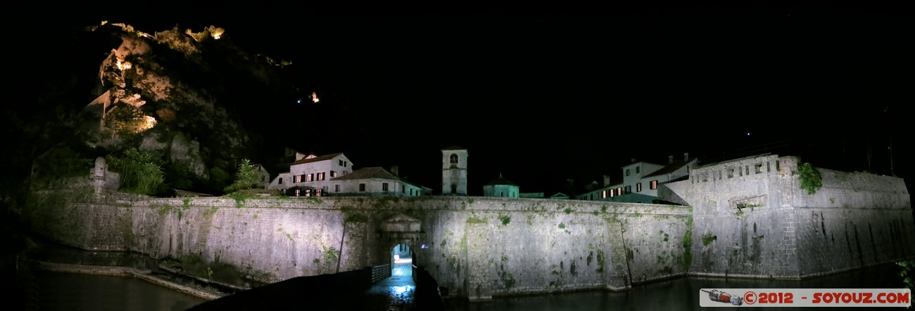 Kotor fortress by night - The River Gates - Panorama
Mots-clés: geo:lat=42.42656000 geo:lon=18.77223500 geotagged Kotor MNE MontÃ©nÃ©gro OpÅ¡tina Kotor Montenegro patrimoine unesco Nuit panorama