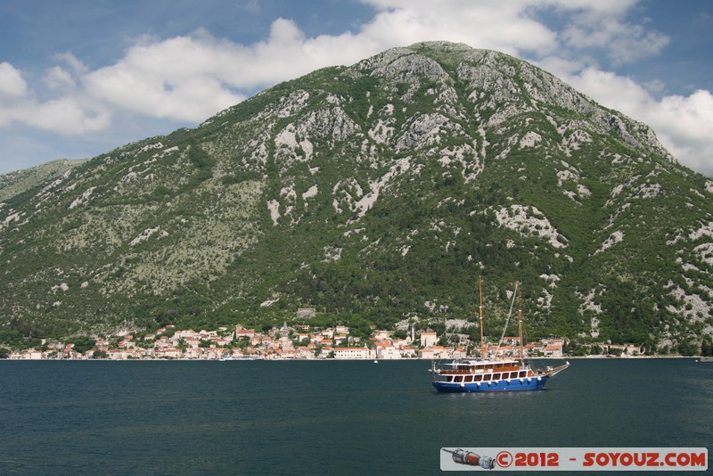 Gulf of Kotor - Perast
Mots-clés: Brkovi geo:lat=42.47873960 geo:lon=18.68664241 geotagged MNE MontÃ©nÃ©gro Montenegro patrimoine unesco bateau Montagne