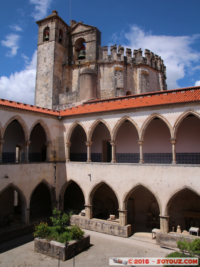 Tomar - Convento de Cristo - Claustro da Lavagem e Charola
Mots-clés: Casal das Bernardas geo:lat=39.60362314 geo:lon=-8.41838113 geotagged Portugal PRT Santarém Tomar Convento de Cristo patrimoine unesco Monastere Claustro da Lavagem Charola