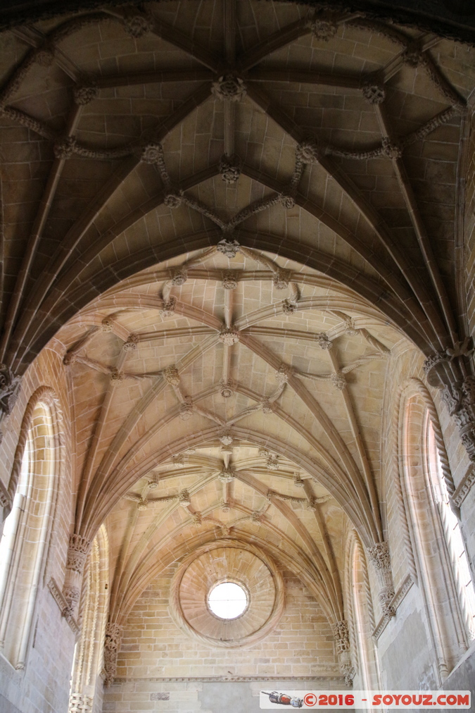 Tomar - Convento de Cristo - Cuerpo de la Iglesia
Mots-clés: Casal das Bernardas geo:lat=39.60327213 geo:lon=-8.41943094 geotagged Portugal PRT Santarém Tomar Convento de Cristo patrimoine unesco Monastere Eglise