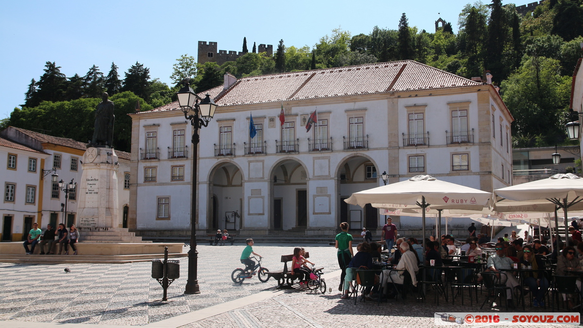 Tomar - Praça da República e Câmara Municipal
Mots-clés: Casal das Bernardas geo:lat=39.60379094 geo:lon=-8.41483781 geotagged Portugal PRT Santarém Tomar Praça da República