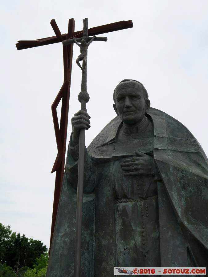 Santuário de Fátima - Statua di Papa Giovanni Paolo II e Il Grande Crocifisso
Mots-clés: geo:lat=39.62970170 geo:lon=-8.67446187 geotagged Portugal PRT Santarém Fatima Santuário de Fátima Eglise sculpture statue Jean-Paul II