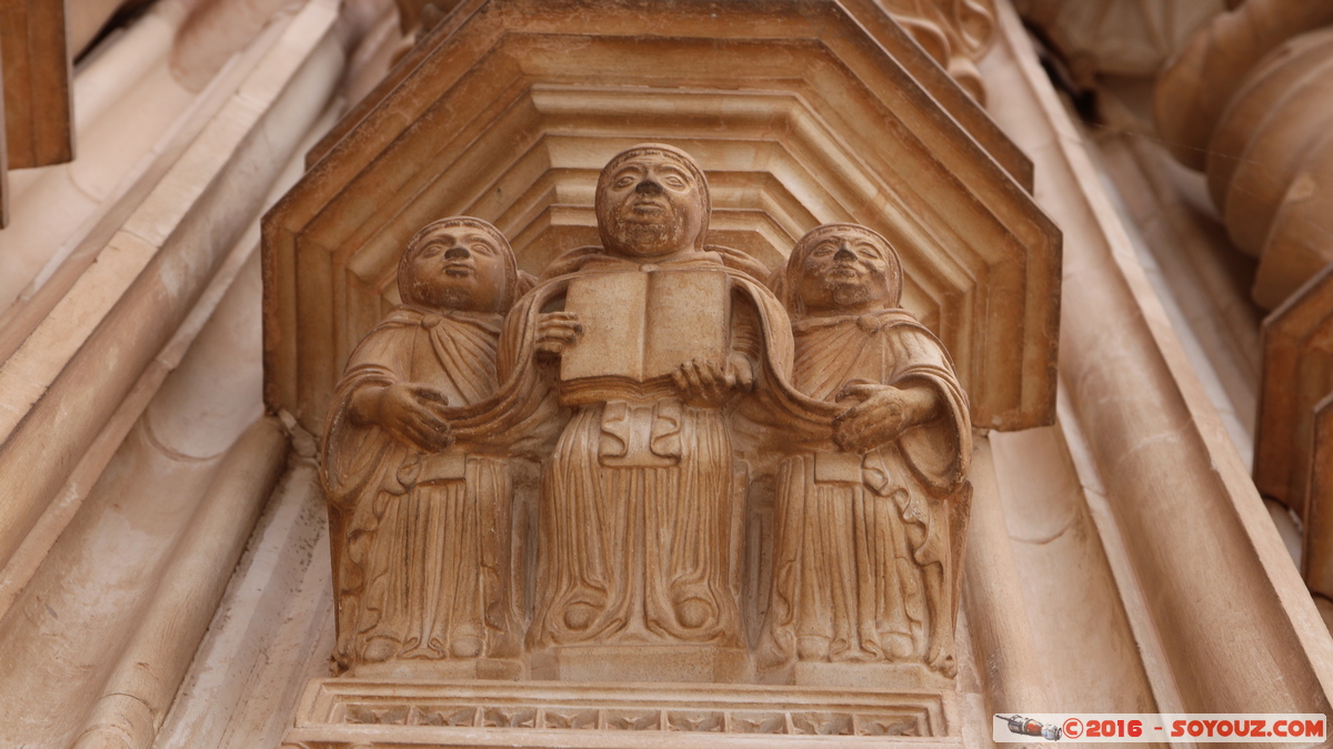 Mosteiro da Batalha
Mots-clés: Batalha geo:lat=39.65890921 geo:lon=-8.82630229 geotagged Leiria Portugal PRT Monastere Eglise Mosteiro da Batalha patrimoine unesco sculpture