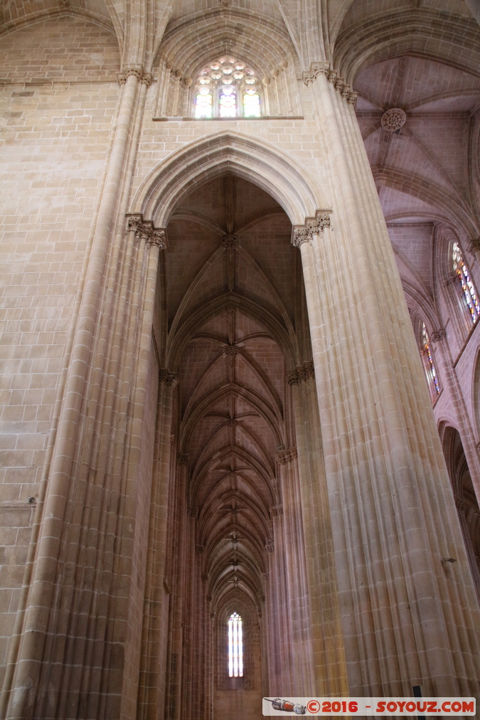 Mosteiro da Batalha - Igreja
Mots-clés: Batalha geo:lat=39.65890921 geo:lon=-8.82630229 geotagged Leiria Portugal PRT Monastere Eglise Mosteiro da Batalha patrimoine unesco