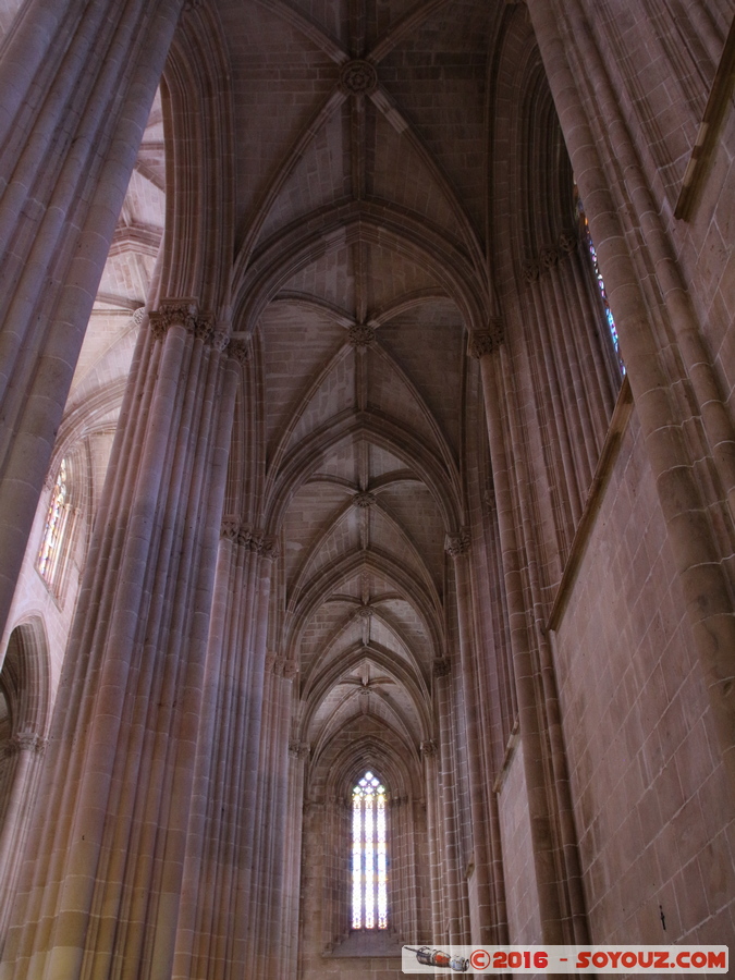 Mosteiro da Batalha - Igreja
Mots-clés: Batalha geo:lat=39.65890526 geo:lon=-8.82609990 geotagged Leiria Portugal PRT Monastere Eglise Mosteiro da Batalha patrimoine unesco