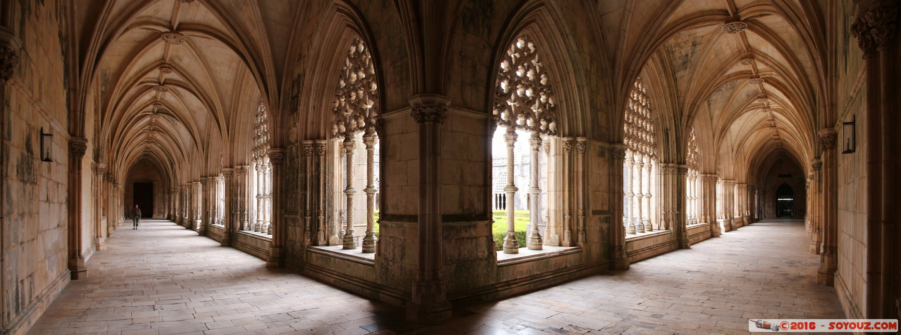 Mosteiro da Batalha - Chiostro di Giovanni I
Stitched Panorama
Mots-clés: Batalha geo:lat=39.65900178 geo:lon=-8.82555331 geotagged Leiria Portugal PRT Monastere Eglise Mosteiro da Batalha patrimoine unesco Chiostro di Giovanni I