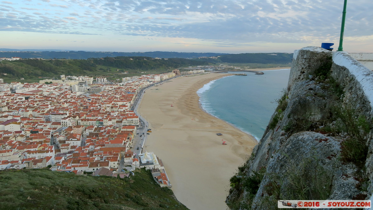 Nazare - Sitio - Miradouro do Suberco - vista da praia
Mots-clés: geo:lat=39.60490167 geo:lon=-9.07535750 geotagged Leiria Nazar Portugal PRT Sítio Miradouro do Suberco plage Mer