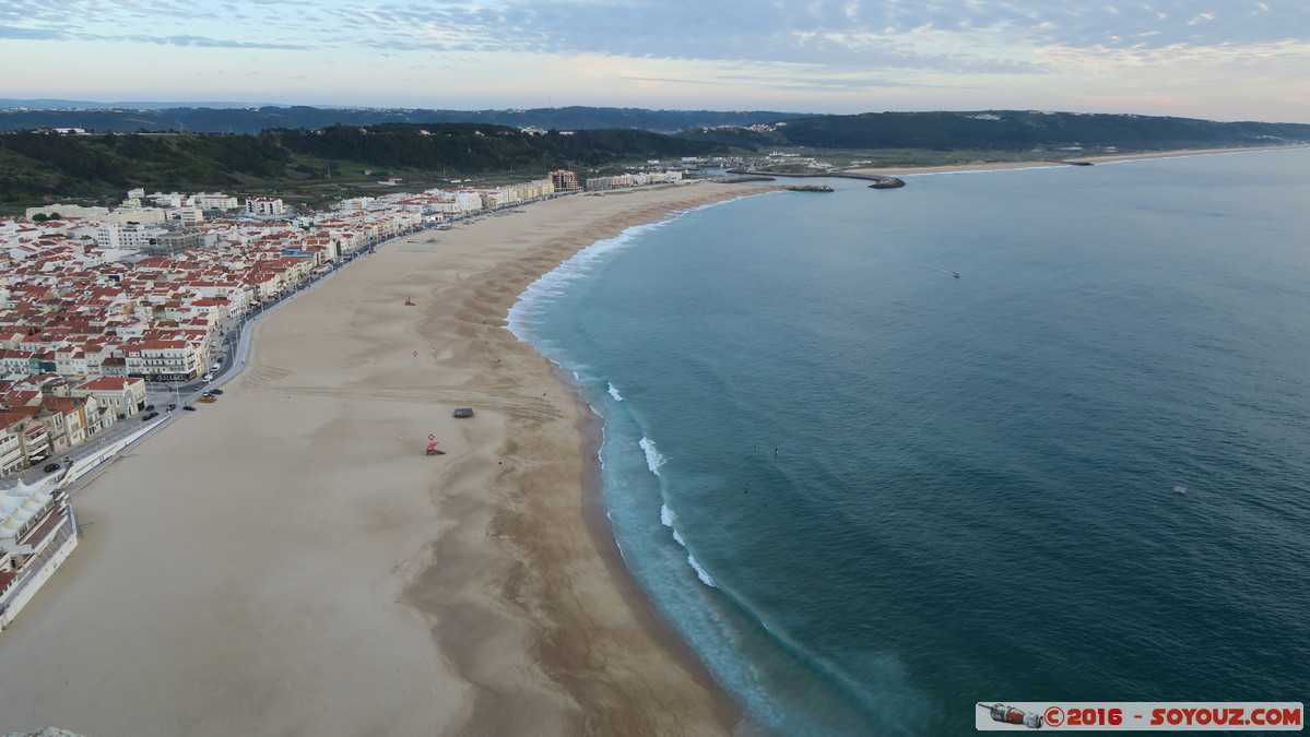 Nazare - Sitio - Miradouro do Suberco - vista a praia
Mots-clés: geo:lat=39.60445916 geo:lon=-9.07672503 geotagged Leiria Nazar Portugal PRT Sítio Miradouro do Suberco plage Mer