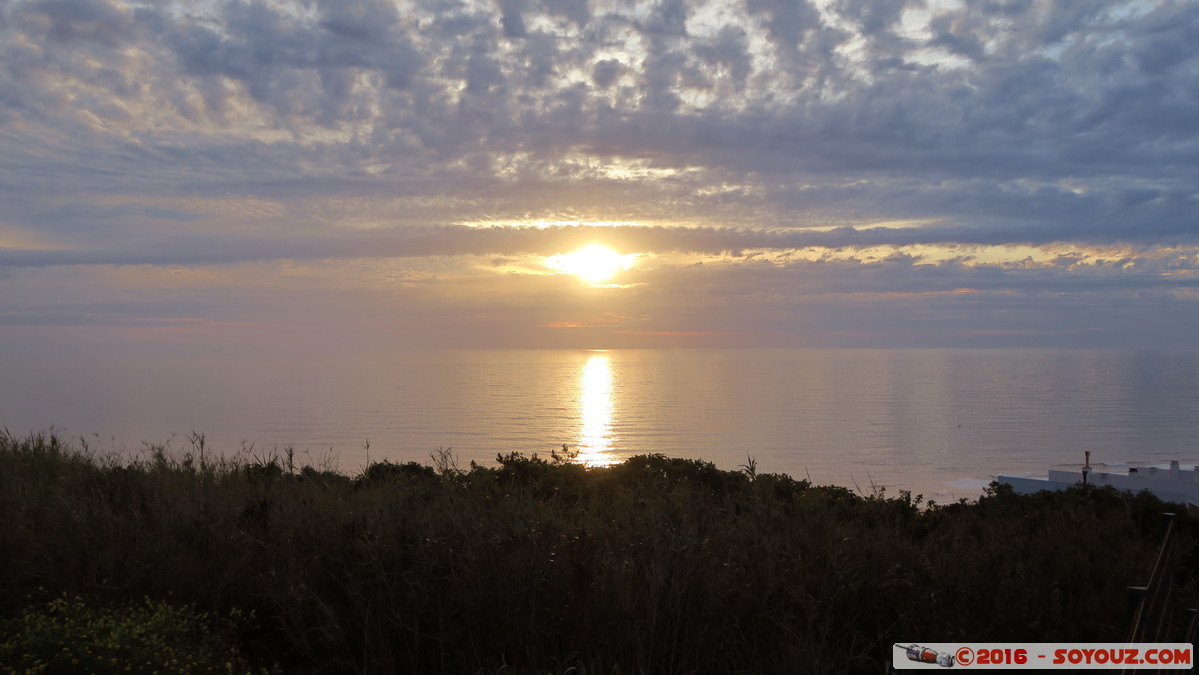 Nazare - Sitio - pôr do sol
Mots-clés: geo:lat=39.60520833 geo:lon=-9.07819667 geotagged Leiria Nazar Portugal PRT Sítio sunset Mer