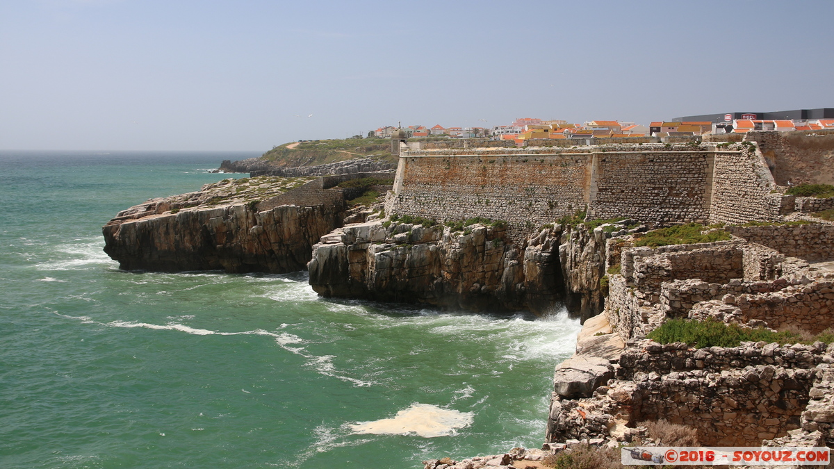 Peniche - Fortaleza
Mots-clés: geo:lat=39.35252442 geo:lon=-9.38118964 geotagged Leiria Peniche Portugal PRT Fortaleza de Peniche Fort Mer