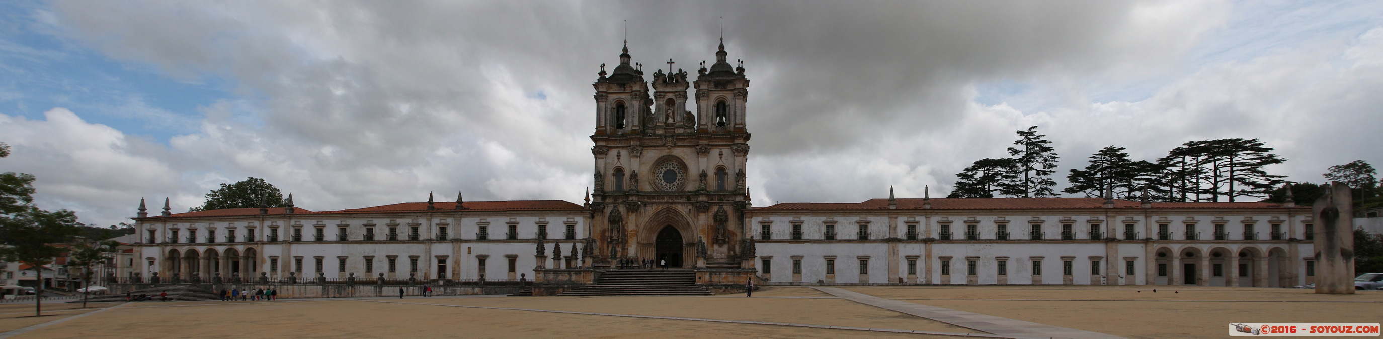 Mosteiro de Alcobaça - panorama
Mots-clés: Alcobaça Fonte Santa geo:lat=39.54811792 geo:lon=-8.98097375 geotagged Leiria Portugal PRT Mosteiro de Alcobaça patrimoine unesco Monastere panorama