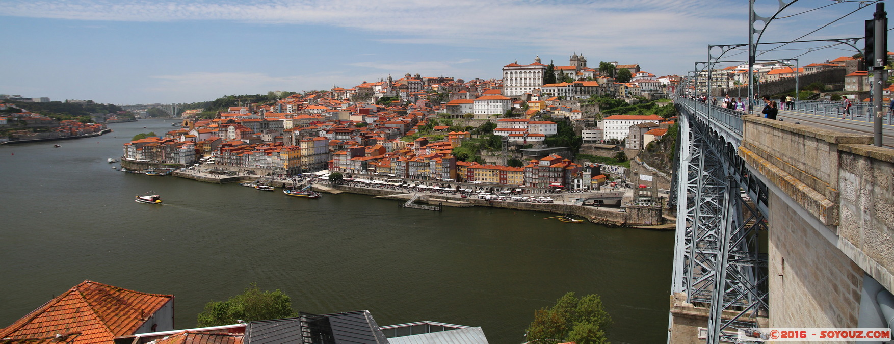 Vila Nova de Gaia - Panorama do bairro Ribeira e Ponte Luís I
Mots-clés: Bandeira geo:lat=41.13826033 geo:lon=-8.60890996 geotagged Porto Portugal PRT Vila Nova de Gaia Pont Ponte Luís I patrimoine unesco panorama