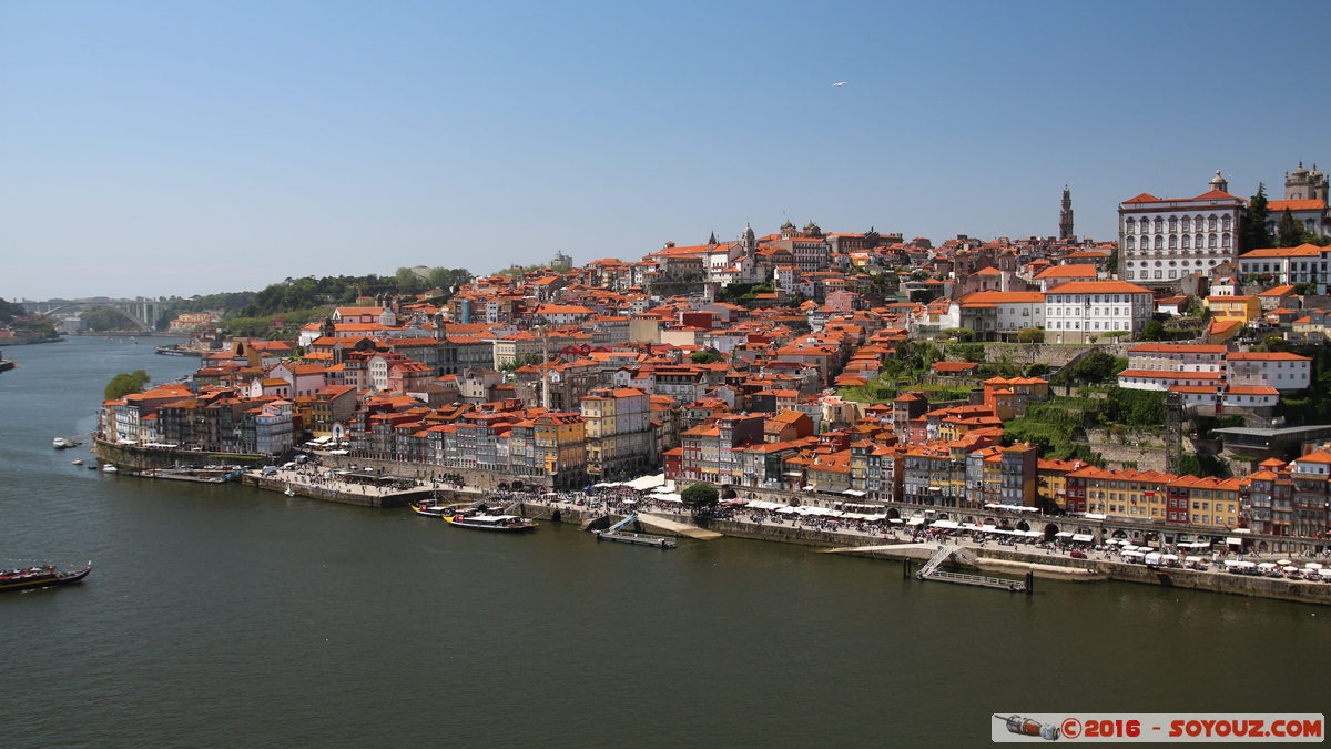 Vila Nova de Gaia - Vista do bairro Ribeira
Mots-clés: Bandeira geo:lat=41.13806300 geo:lon=-8.60954767 geotagged Porto Portugal PRT Vila Nova de Gaia patrimoine unesco