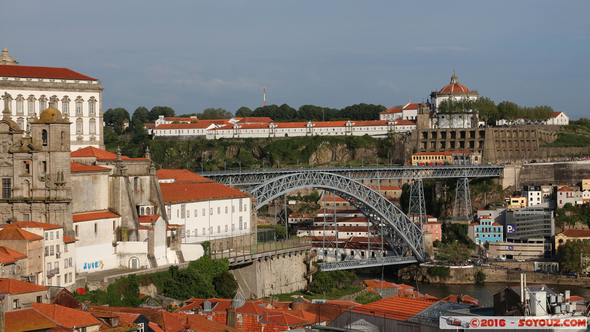 Porto - Miradouro da Vitoria - Ponte Luís I
Mots-clés: geo:lat=41.14316330 geo:lon=-8.61573013 geotagged Porto Portugal PRT Vitória Miradouro da Vitoria Ponte Luís I Mosteiro da Serra do Pilar patrimoine unesco Pont