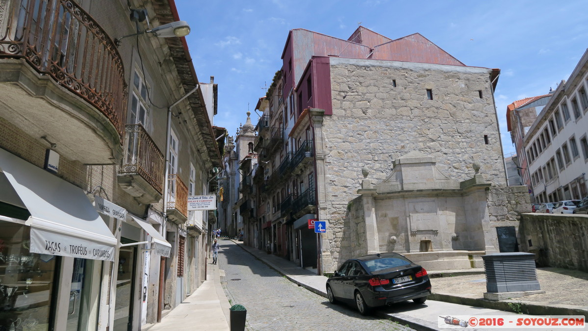 Porto - Bairro S
Mots-clés: geo:lat=41.14430083 geo:lon=-8.60889333 geotagged Porto Portugal PRT S Ribeira patrimoine unesco Riviere Fontaine