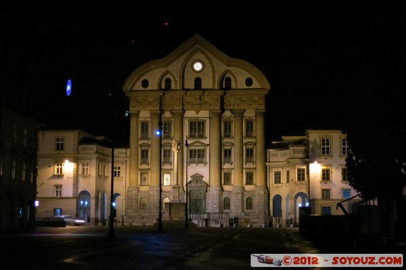 Ljubljana by night - Univerza v Ljubljani
Mots-clés: geo:lat=46.04977299 geo:lon=14.50432475 geotagged Ljubljana SlovÃ¨nie SVN Slovenie Nuit universit