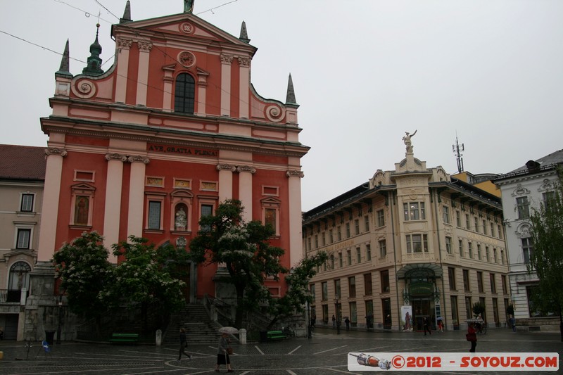 Ljubljana - Presernov trg - Franciskanska cerkev
Mots-clés: geo:lat=46.05125879 geo:lon=14.50583726 geotagged Ljubljana SlovÃ¨nie SVN Slovenie Eglise