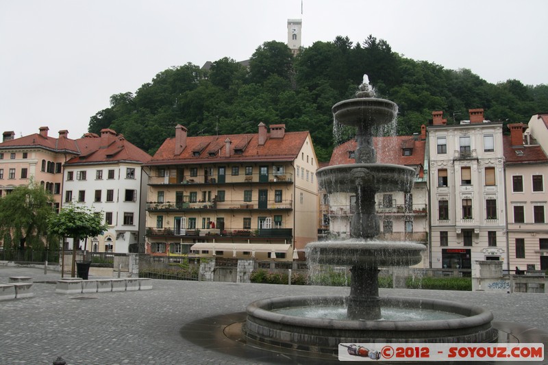 Ljubljana - Novi trg Square
Mots-clés: geo:lat=46.04786717 geo:lon=14.50527692 geotagged Ljubljana SlovÃ¨nie SVN Slovenie Fontaine