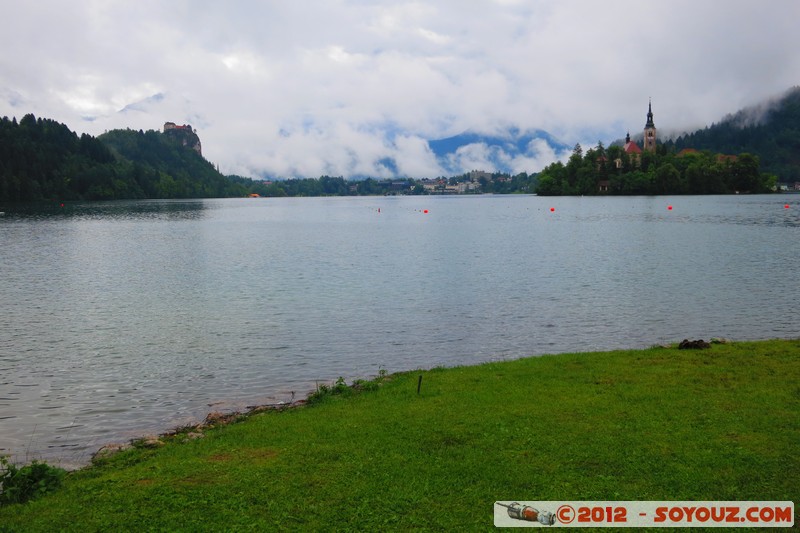 Bled - Lake - Castle and St Mary's church
Mots-clés: Bled geo:lat=46.36259004 geo:lon=14.08138213 geotagged Krnica SlovÃ¨nie SVN Slovenie Lac Eglise chateau