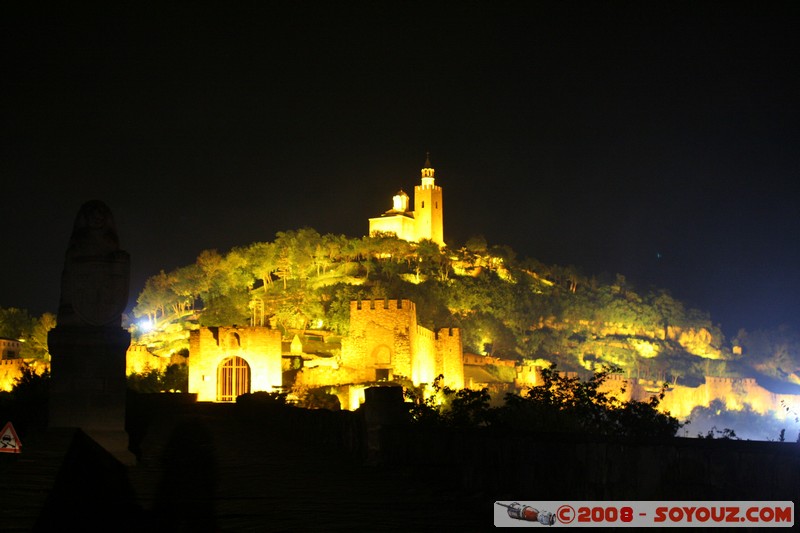 Veliko Turnovo - Tsarevets fortress Light Show
Mots-clés: Ruines Nuit