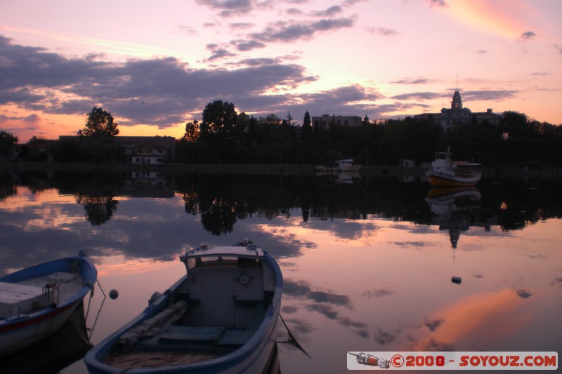 Sozopol - Sunset
Mots-clés: sunset mer bateau