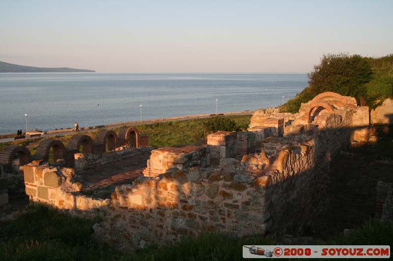 Nesebar - Ruins of Basilica of Holy Mother Eleusa
Mots-clés: sunset Ruines patrimoine unesco