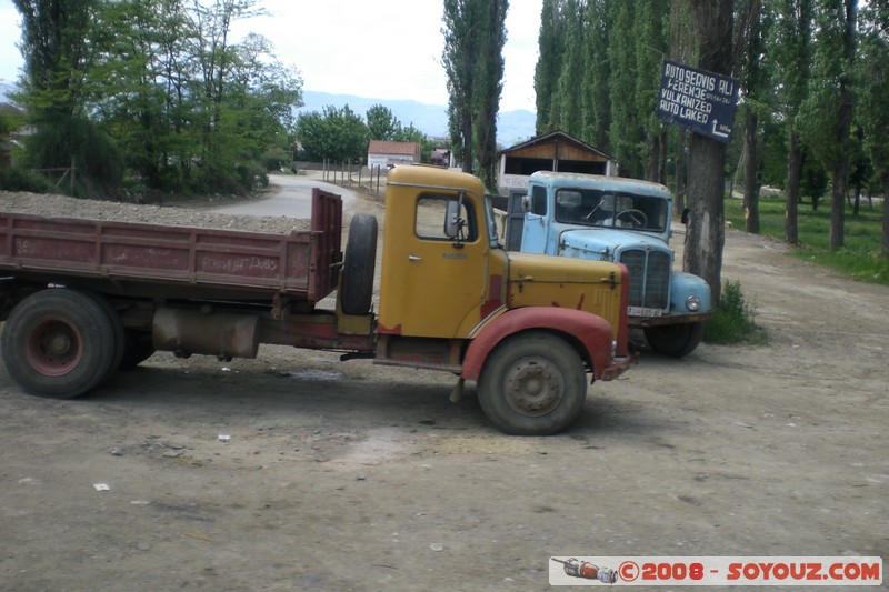 Camions
Mots-clés: voiture