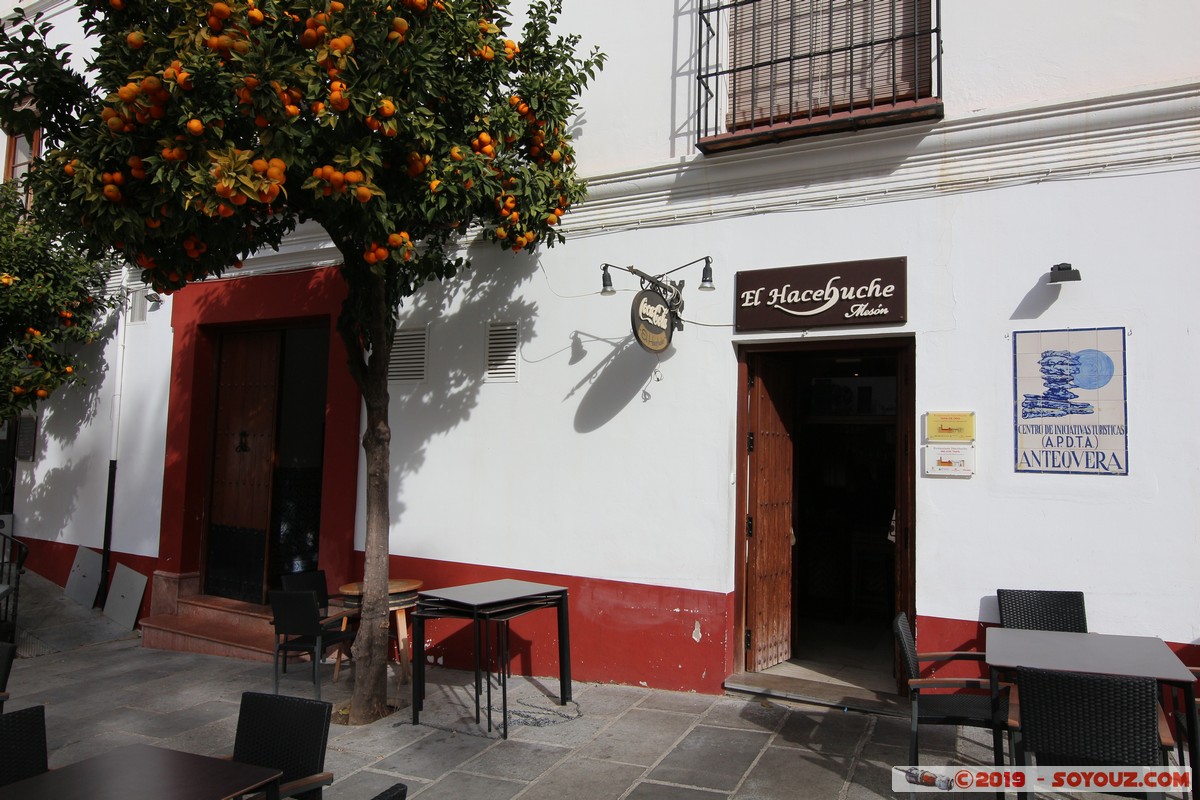 Antequera - Plaza Coso Viejo - El Hacehuche Meson
Mots-clés: Andalucia Antequera ESP Espagne Restaurants