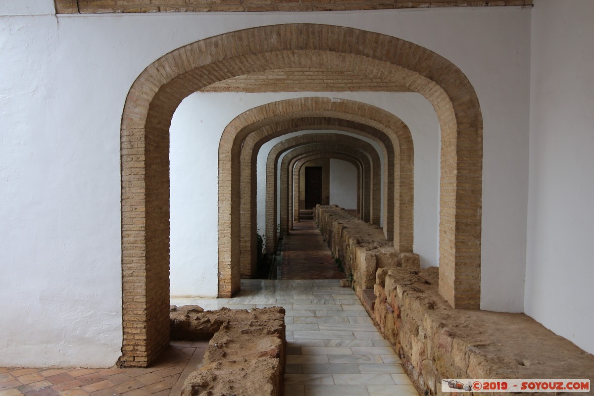 Cordoba - Alcazar de los Reyes Cristianos
Mots-clés: Andalucia Córdoba ESP Espagne Terrenos Del Castillo (Cordoba) Alcazar de los Reyes Cristianos