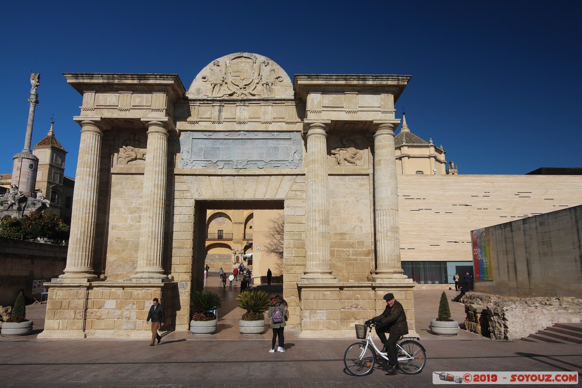 Cordoba - Puerta del Puente
Mots-clés: Andalucia Córdoba ESP Espagne Pitas, Las (Cordoba) Puerta del Puente