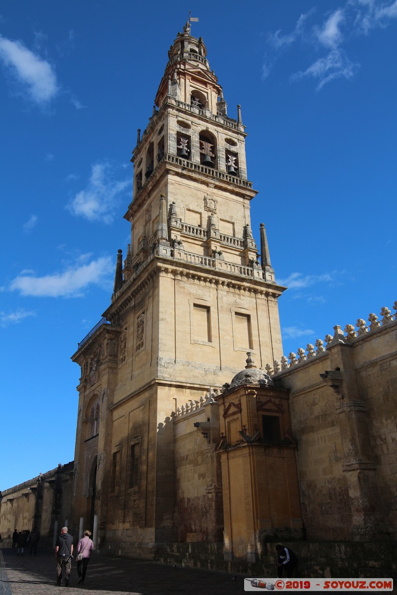 Cordoba - Mezquita-Catedral - Torre Campanario
Mots-clés: Andalucia Córdoba ESP Espagne Pitas, Las (Cordoba) Mezquita-Catedral Eglise Mosque patrimoine unesco Torre Campanario