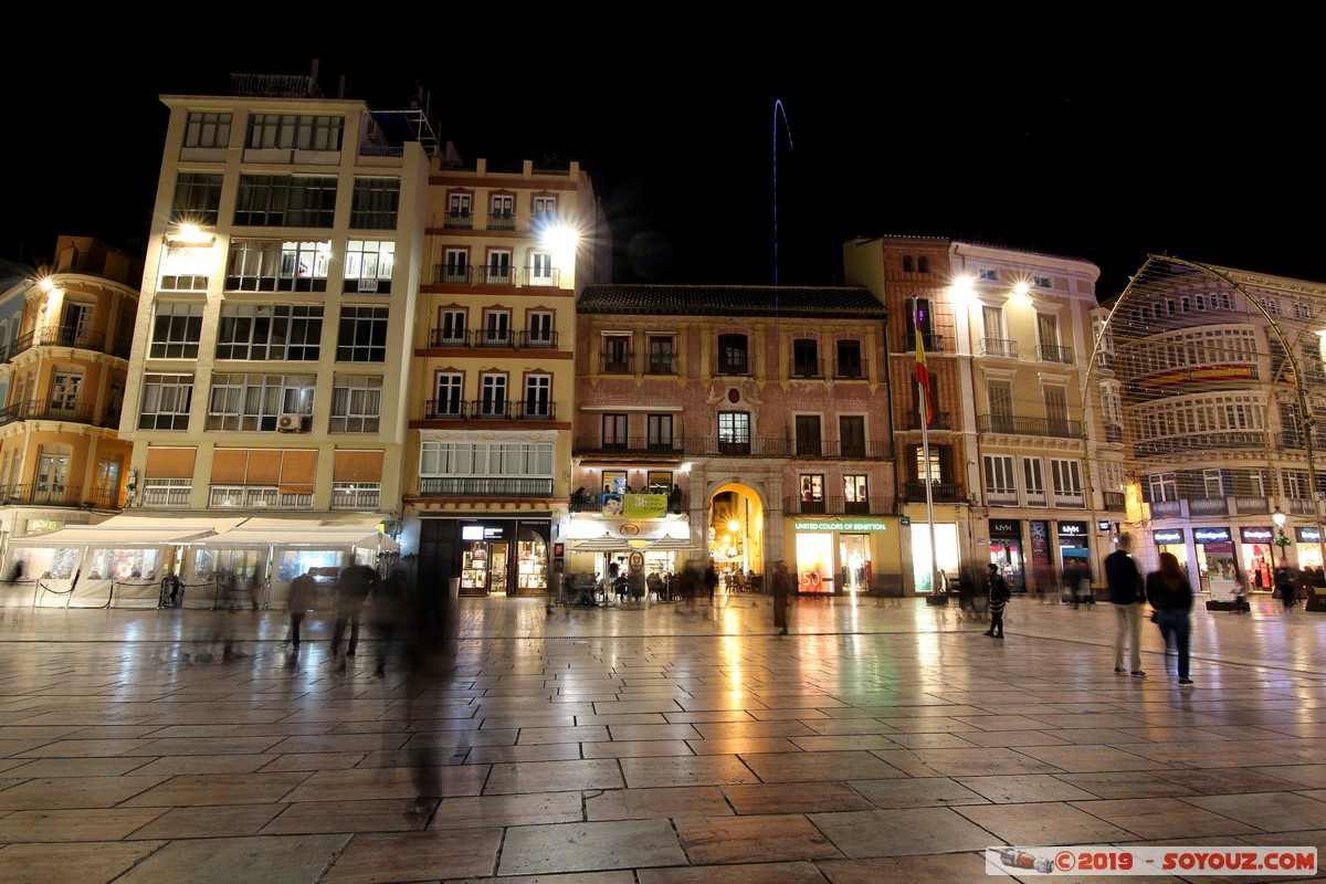 Malaga by Night - Plaza de la Constitucion
Mots-clés: Andalucia ESP Espagne Malaga Málaga Nuit Plaza de la Constitucion