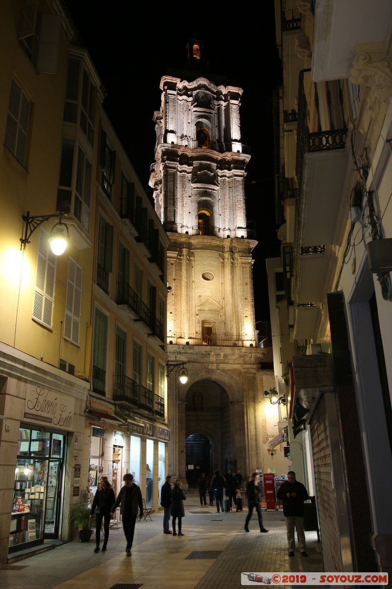 Malaga by Night - Iglesia De San Juan Bautista
Mots-clés: Andalucia ESP Espagne Malaga Málaga Nuit Iglesia De San Juan Bautista Egli$e Calle San Juan