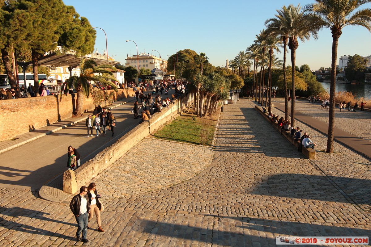 Sevilla - Paseo Alcalde Marques de Contadero
Mots-clés: Andalucia ESP Espagne Sevilla Triana Riviere Paseo Alcalde Marques de Contadero