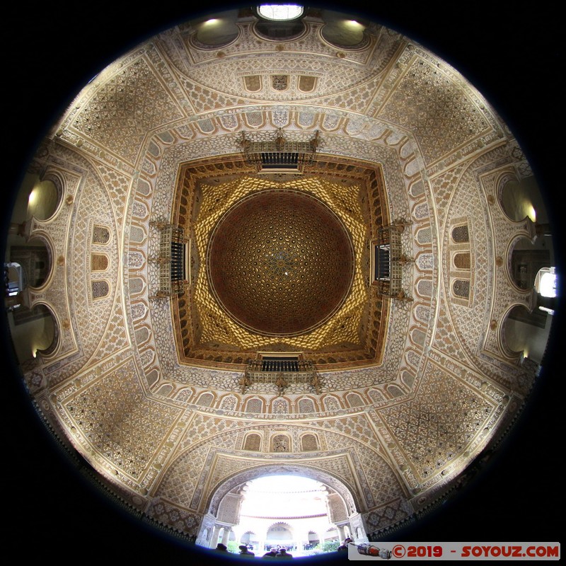 Sevilla - Real Alcazar - Palacio Mudejar
Mots-clés: Andalucia ESP Espagne Sevilla Triana Real Alcazar chateau patrimoine unesco Palacio Mudejar Fish eye panorama