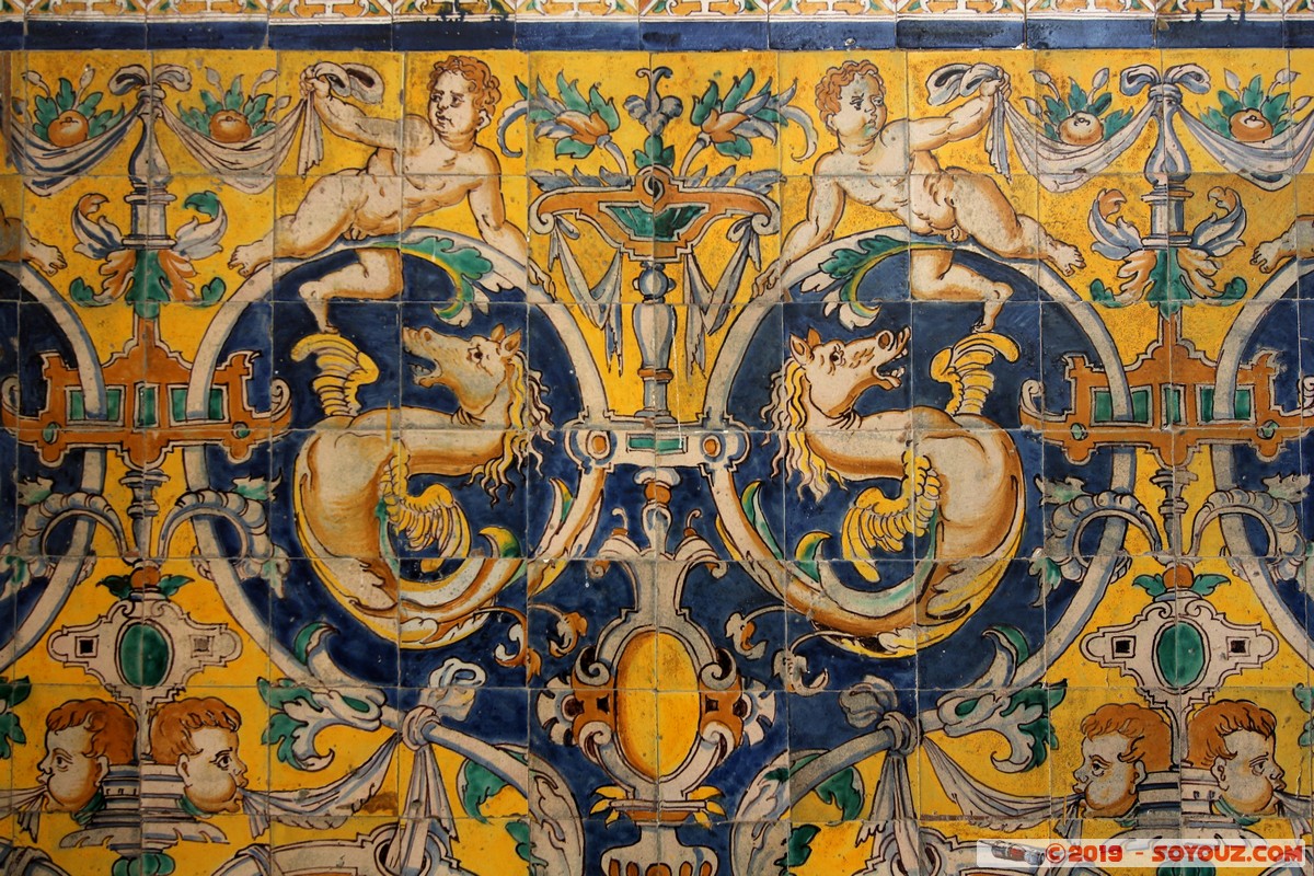 Sevilla - Real Alcazar - Palacio gotico
Mots-clés: Andalucia ESP Espagne Sevilla Triana Real Alcazar chateau patrimoine unesco Palacio gotico Azulejos