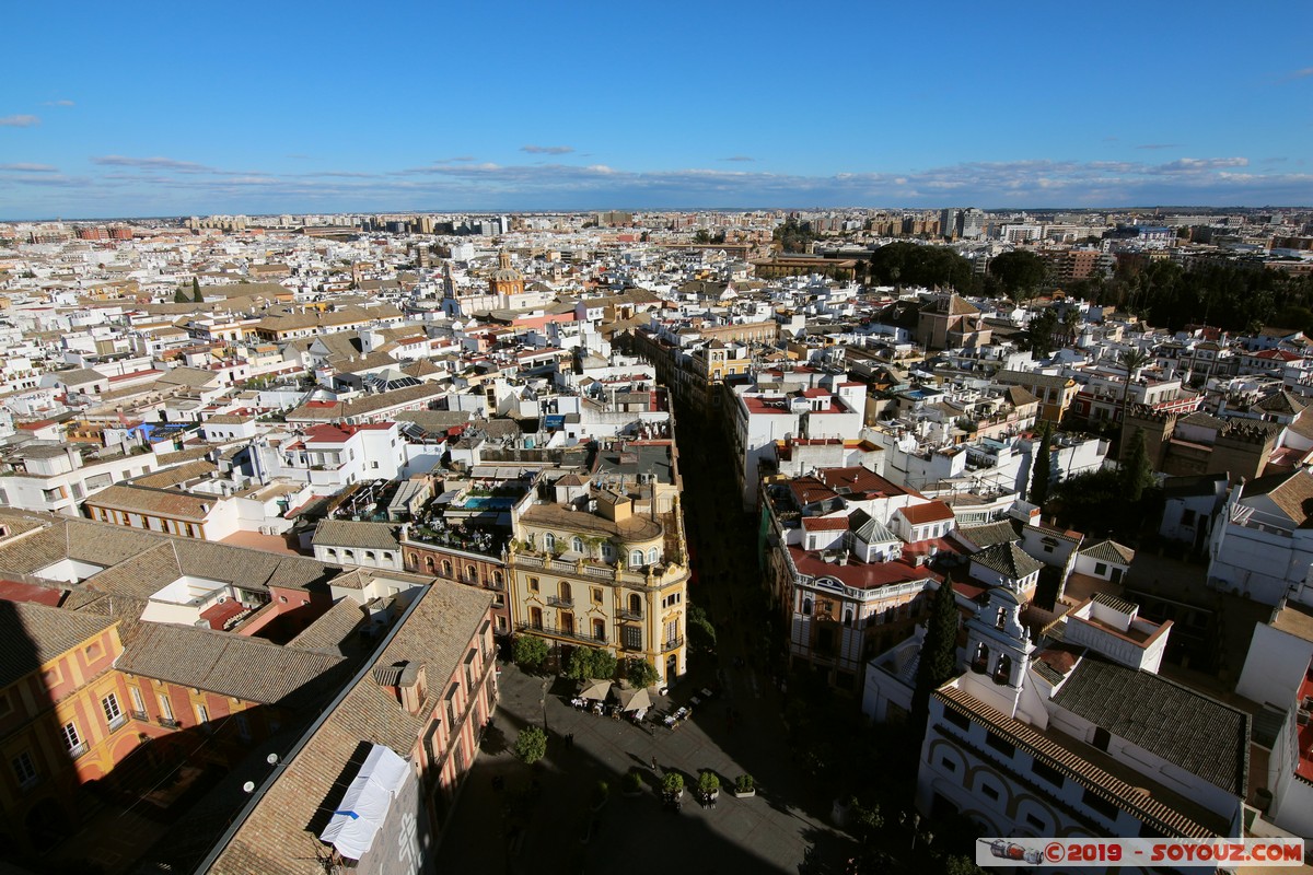 Sevilla - Catedral de Santa Maria de la Sede - vista desde La Giralda
Mots-clés: Andalucia ESP Espagne Sevilla Triana Catedral de Santa Maria de la Sede patrimoine unesco Egli$e La Giralda