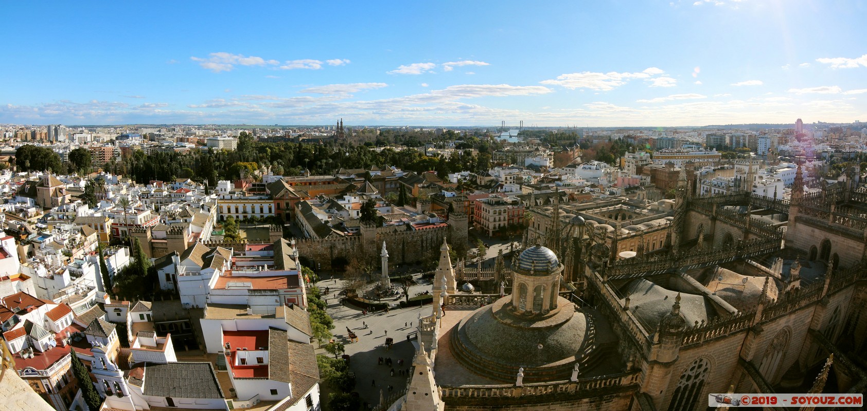 Sevilla - Catedral de Santa Maria de la Sede - vista desde La Giralda
Mots-clés: Andalucia ESP Espagne Sevilla Triana Catedral de Santa Maria de la Sede patrimoine unesco Egli$e La Giralda