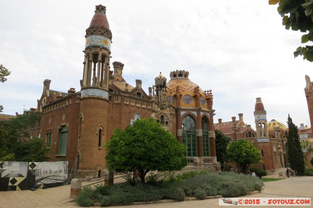 Barcelona - Recinte Modernista de Sant Pau - Pavello de Nostra Senyora de la Merce - Pavello de Sant Rafael
Mots-clés: Cataluna ESP Espagne geo:lat=41.41317141 geo:lon=2.17434347 geotagged Horta-Guinard Recinte Modernista de Sant Pau patrimoine unesco Art Nouveau