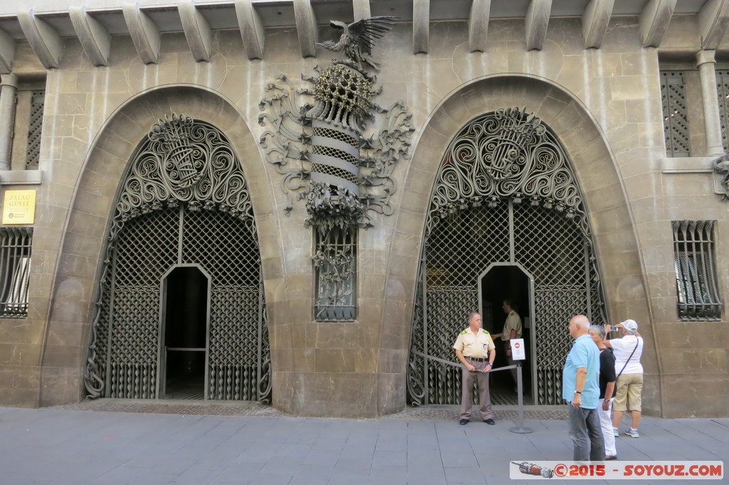 Barcelona - Palau Guell
Mots-clés: Barcelona Cataluna Ciutat Vella ESP Espagne geo:lat=41.37882523 geo:lon=2.17422277 geotagged Palau Guell patrimoine unesco gaudi