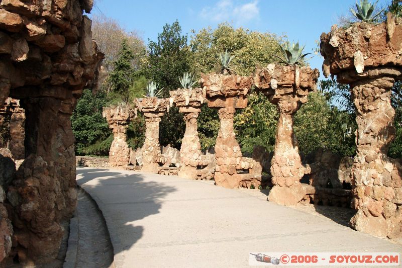 Parc Güell
une réalisation de Gaudi
Mots-clés: Barcelona Barcelone Catalogne Espagne Gaudi La Ciutadella Mercat Boqueria Parc Güell Sagrada Familia