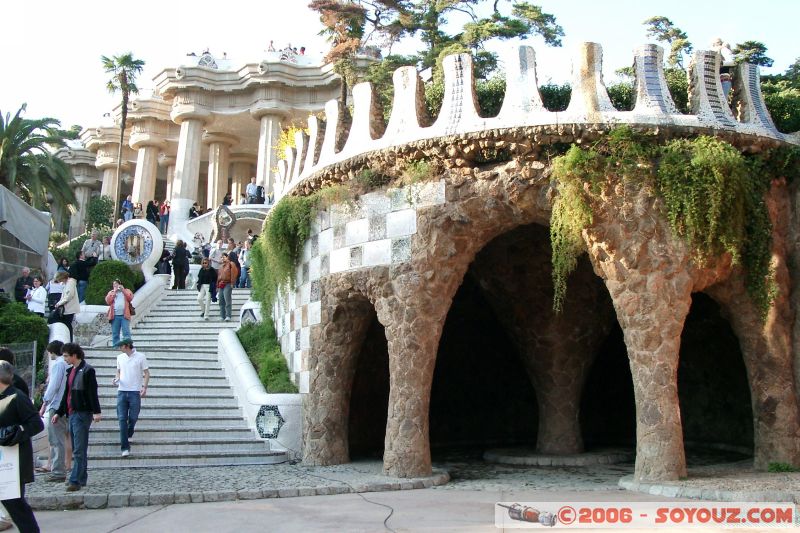 Grotte servant d'abris (surnommé à l'époque par les gens du quartier "l'éléphant")
une réalisation de Gaudi
Mots-clés: Barcelona Barcelone Catalogne Espagne Gaudi La Ciutadella Mercat Boqueria Parc Güell Sagrada Familia