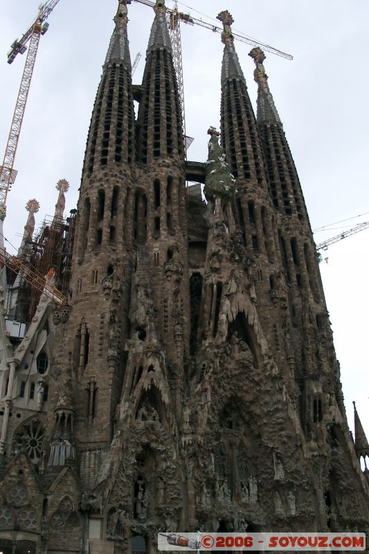 Fachada del nacimiento - façade de la nativité
Sagrada Familia - coté réalisé par Gaudi
Mots-clés: Barcelona Barcelone Catalogne Espagne Gaudi La Ciutadella Mercat Boqueria Parc Güell Sagrada Familia